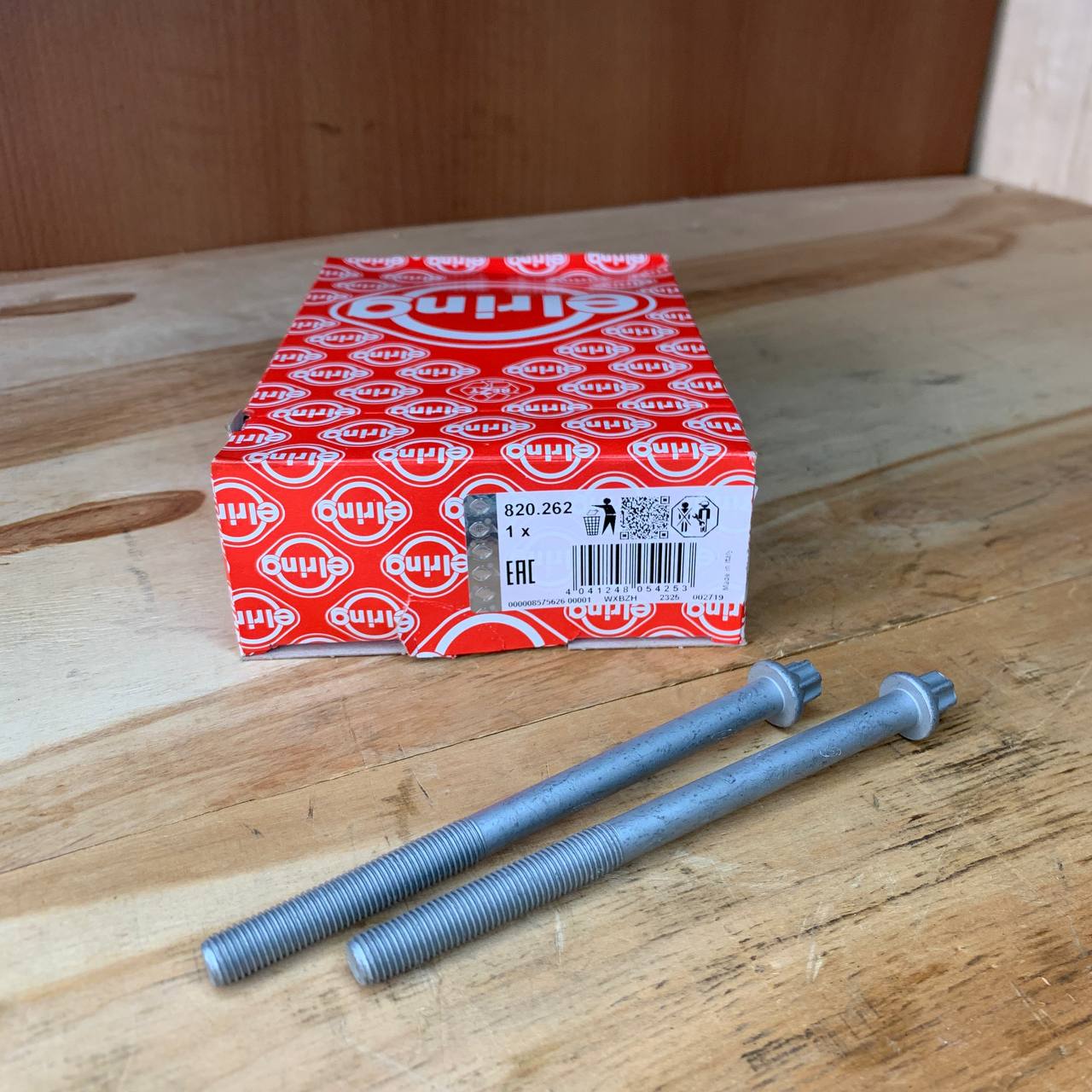 JUEGO DE TORNILLOS DE CAMARA (10 UNDS)