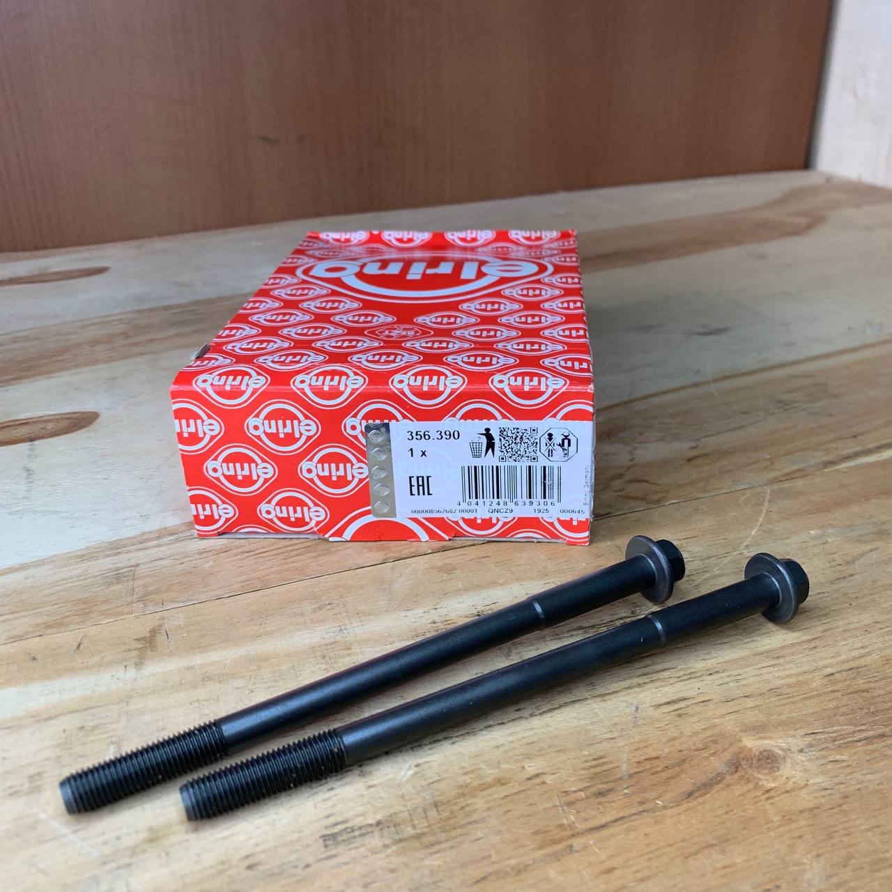 JUEGO DE TORNILLOS DE CAMARA (10 UNDS)