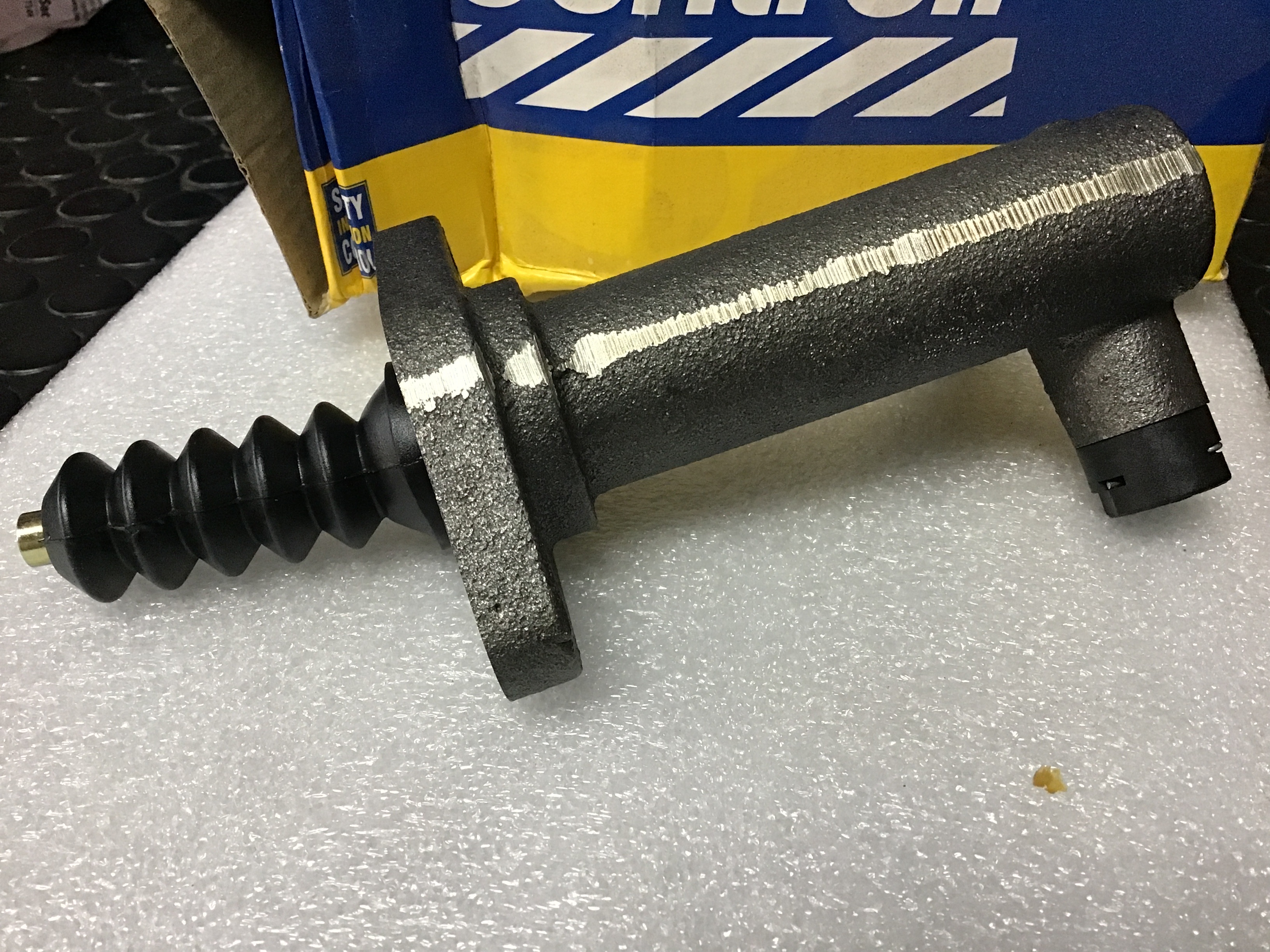 BOMBIN DE EMBRAGUE LADO CAJA HIERRO