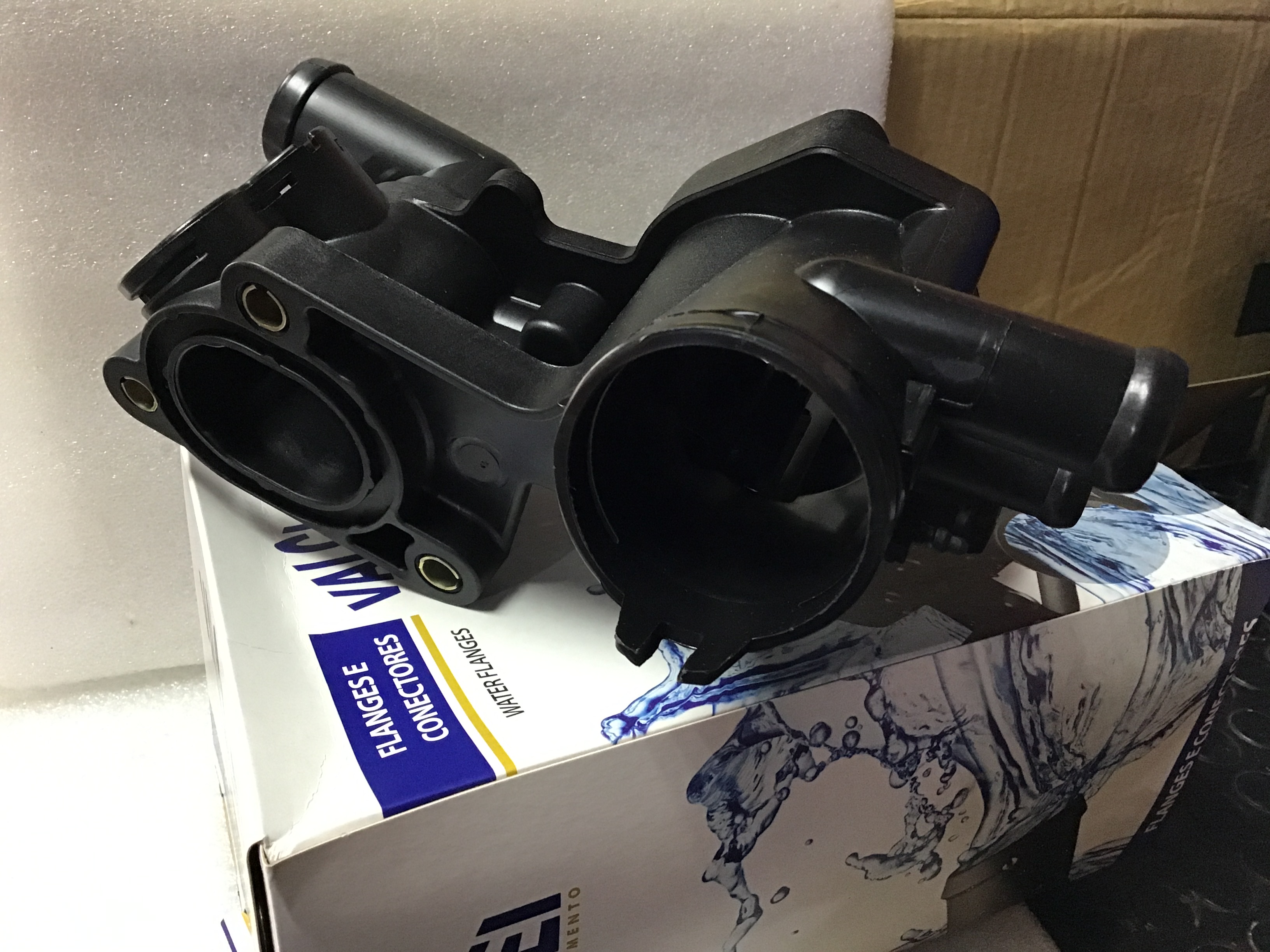 CARCASA PLASTICA DE TERMOSTATO