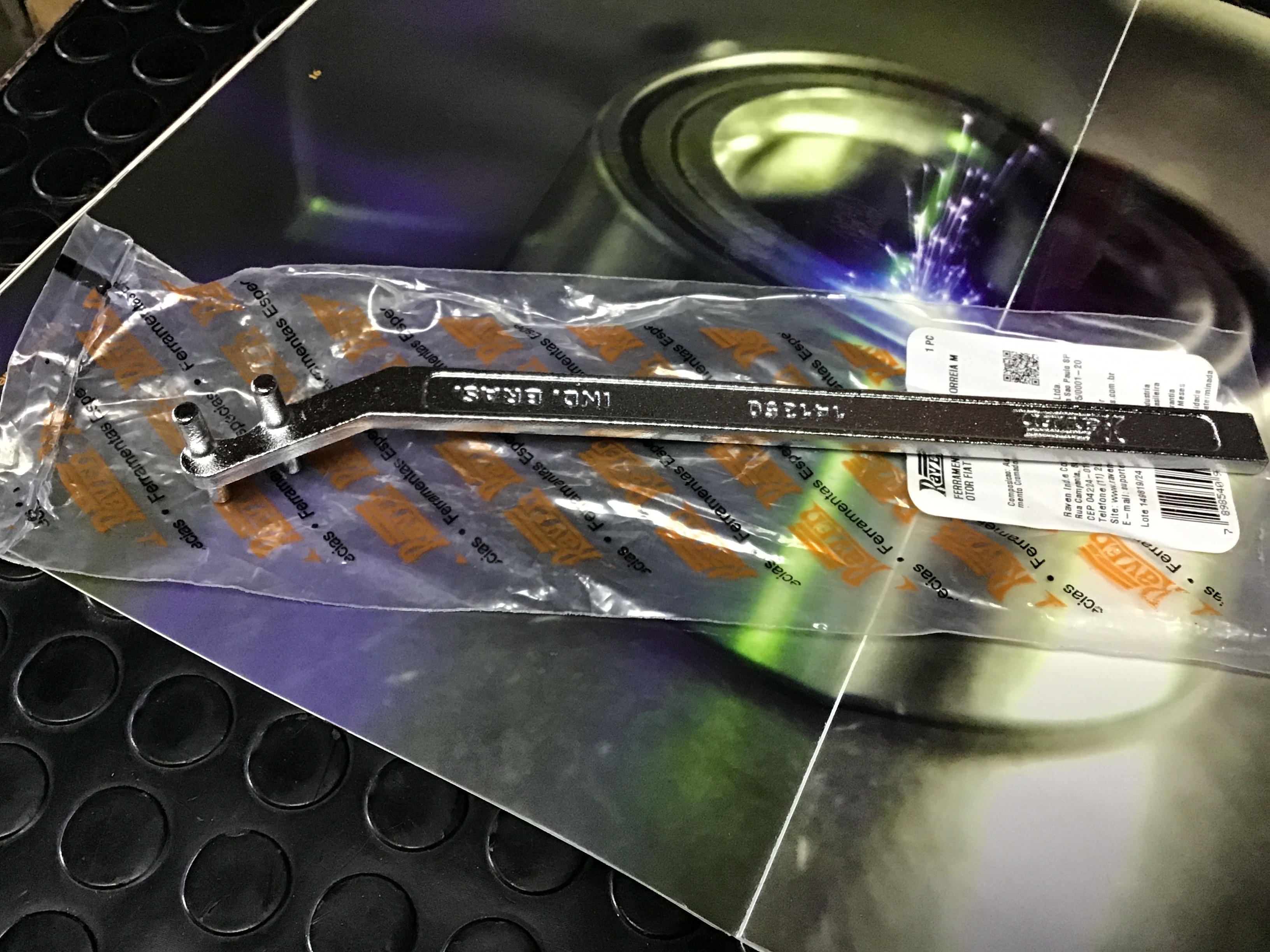 TENSIONADOR DE CORREA DE TIEMPO FIJO