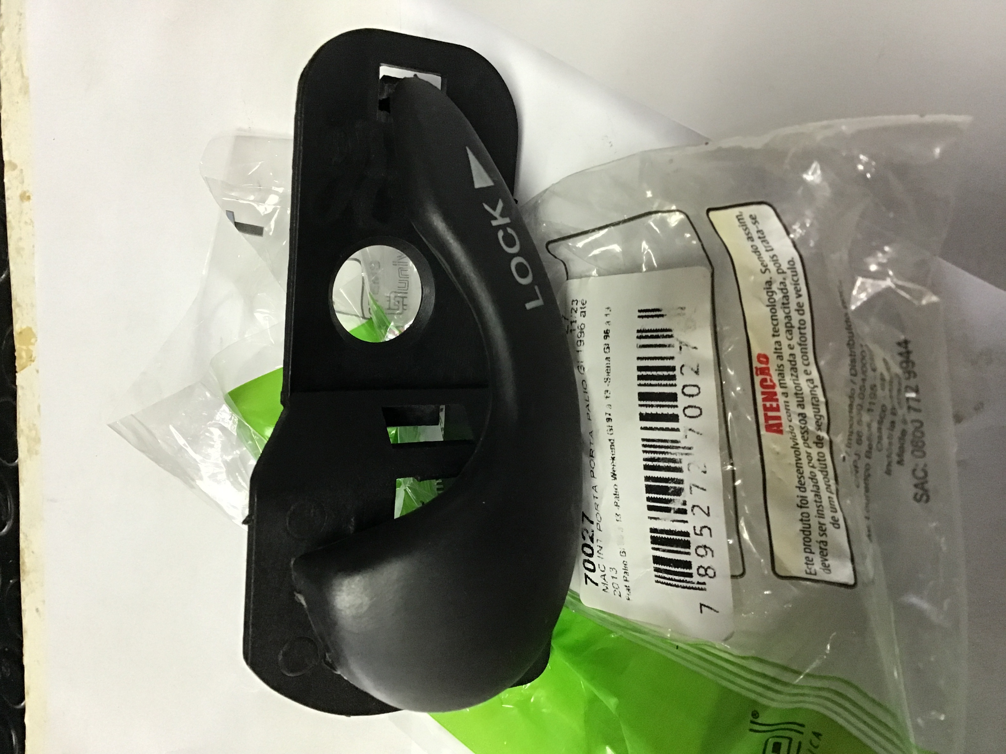 MANILLA INTERNA TRASERA IZQ  NEGRA