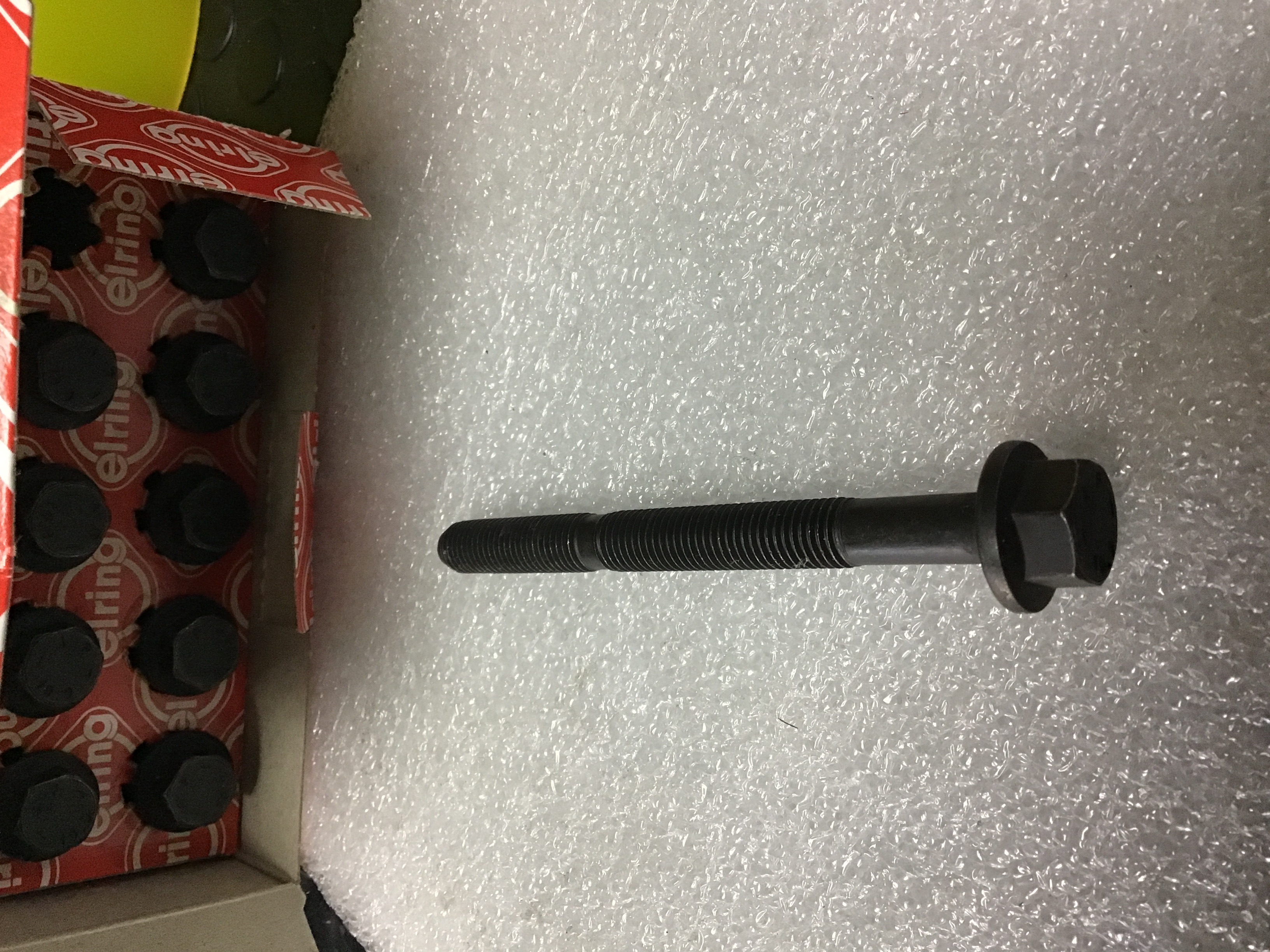 JUEGO DE TORNILLOS DE CAMARA (10 UNDS)