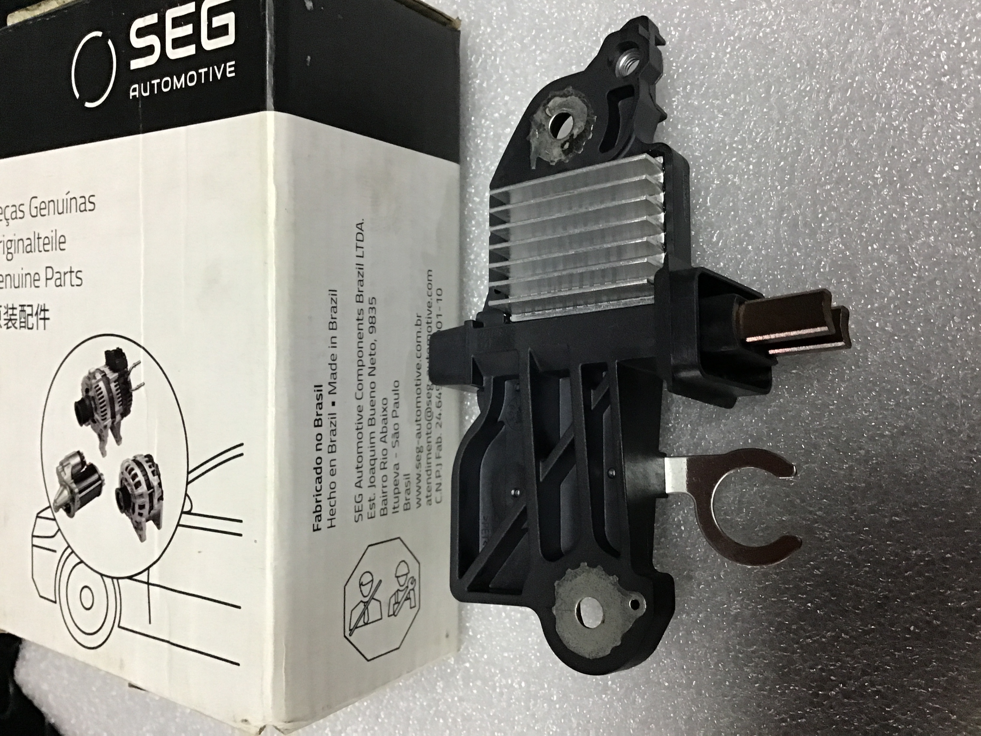 REGULADOR DE ALTERNADOR “MURCIÉLAGO”