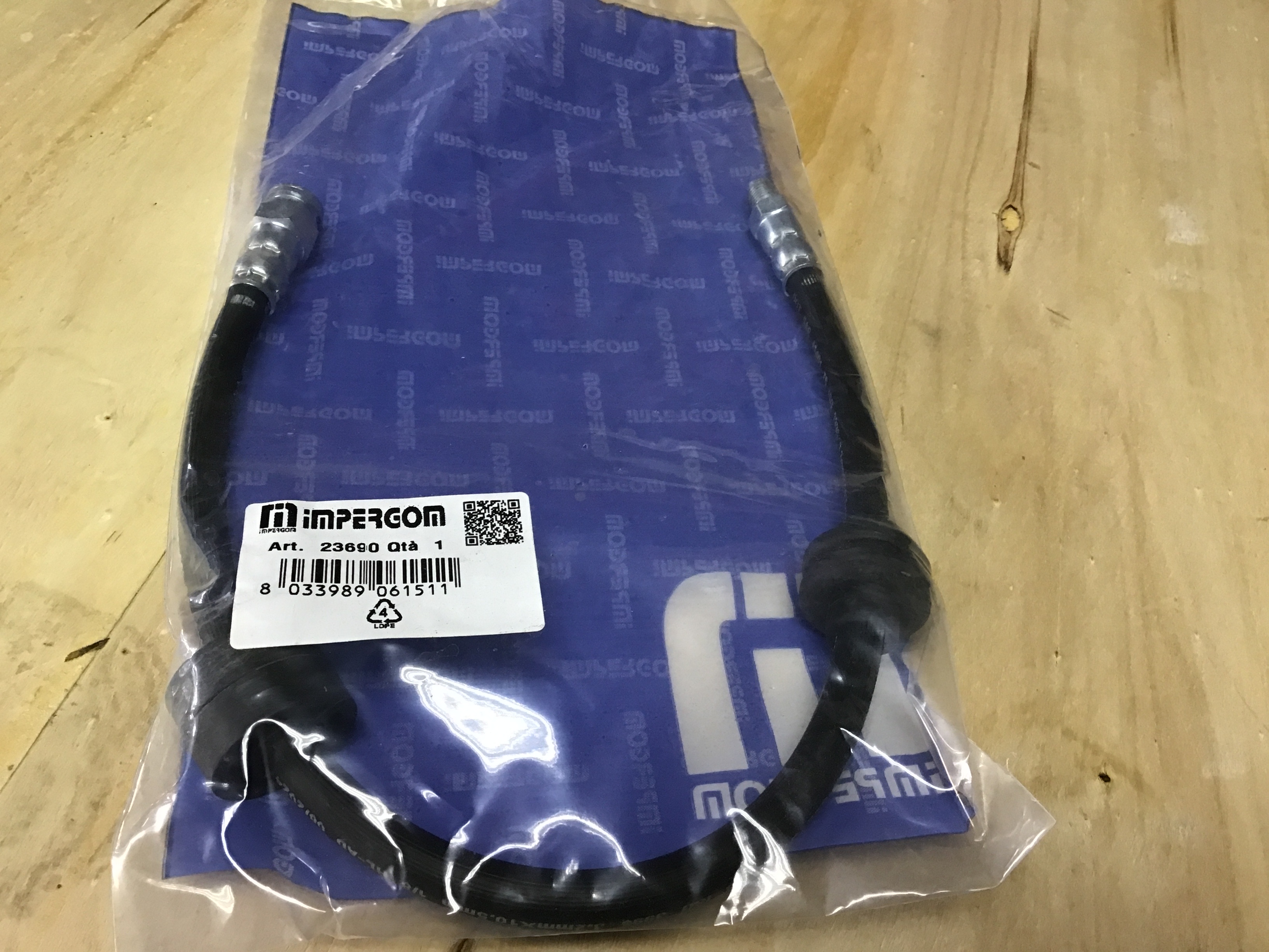 MANGUERA DE FRENO DELANTERA